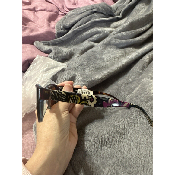 Vera Bradley Floral Sunglasses/ Case 100% UV Protection MSRP $199.95 NWT - Picture 2 of 10